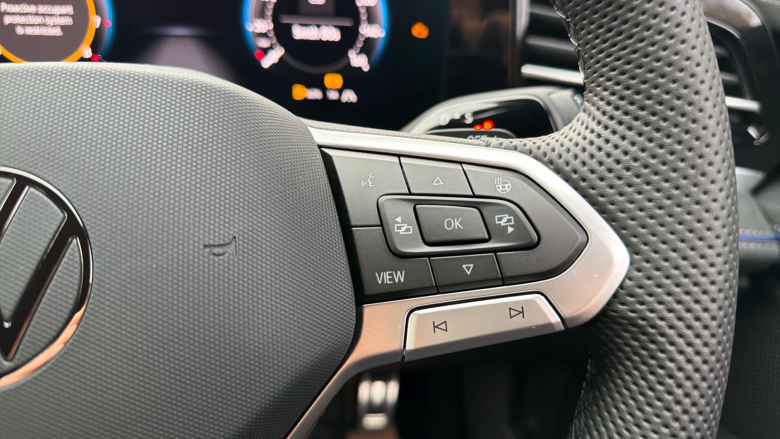 Volkswagen Passat 1.5 eTSI R-Line 5dr DSG Petrol Estate